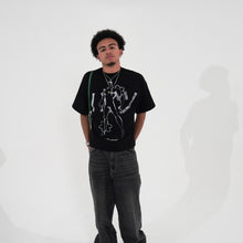 Load image into Gallery viewer, ALIEN X FLOWER TEE
